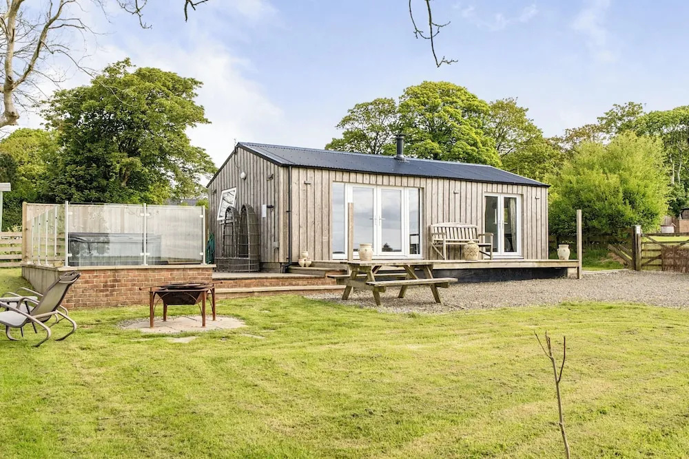 Romantic Hot Tub Lodge , Stunning Views