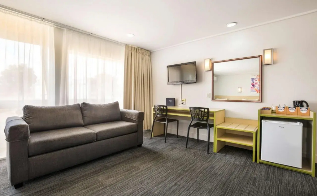 Coolaroo Hotel by null