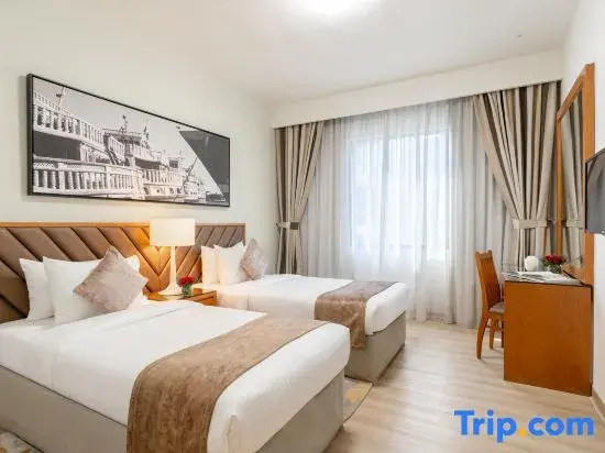 3 Bedrooms Grand Suite with balcony