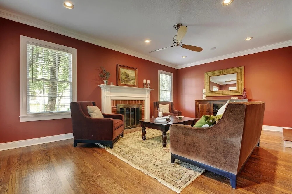 6BR 8BA Historic LBJ Estate near Lake Austin by RedAwning