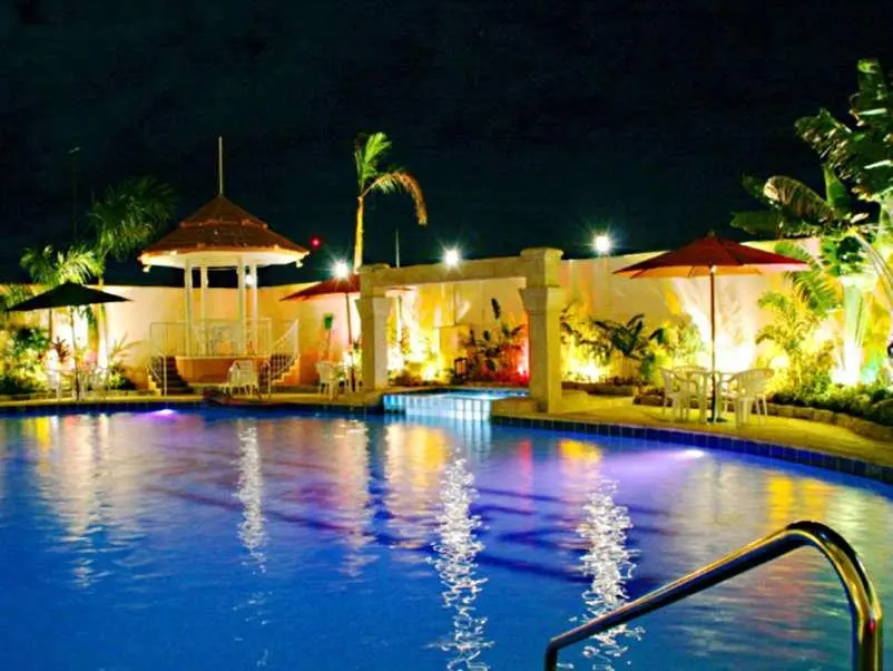 Pacific Breeze Hotel and Resort - Chambres
