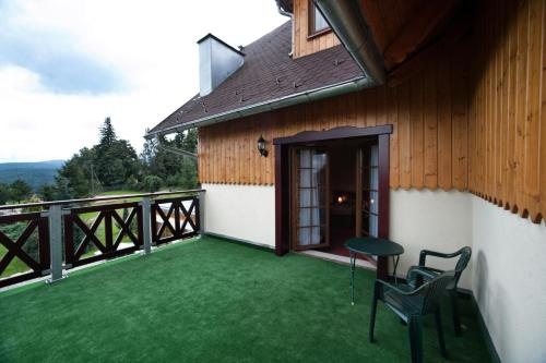Balcony & Terrace