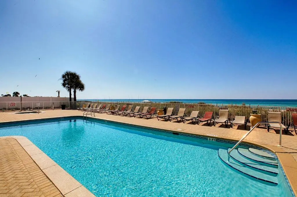 Beach & Waterfront