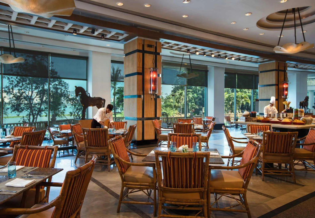 Lakeside Chalet - Mumbai, Marriott Executive Apartments - фото 25