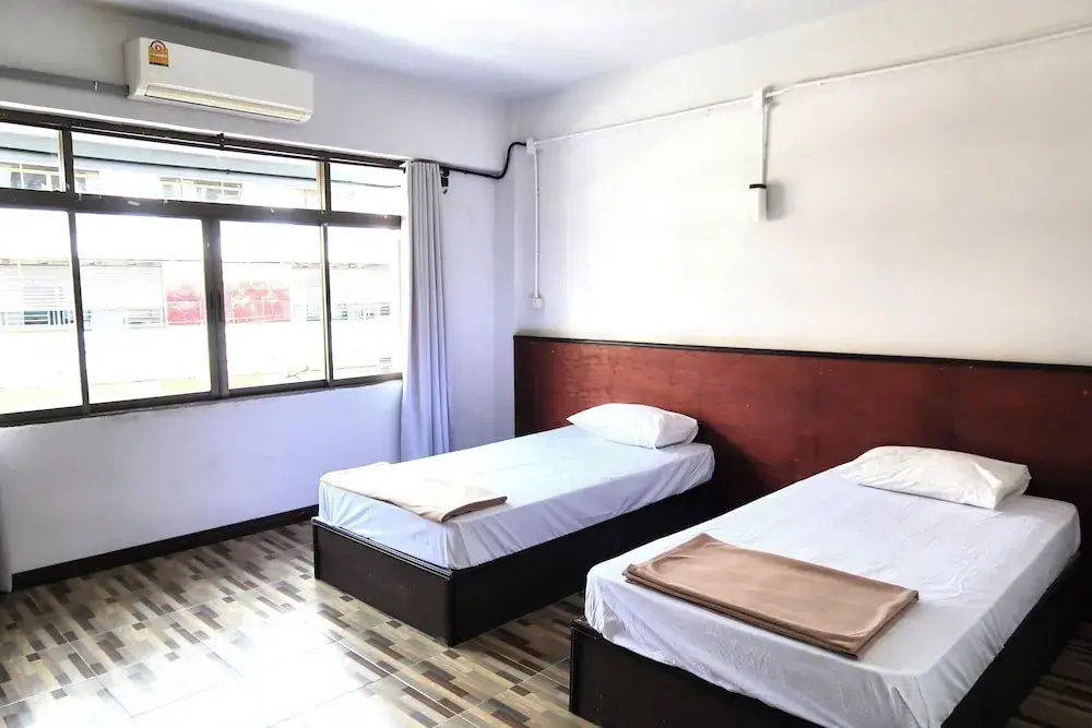 Standard Double room (twin beds)