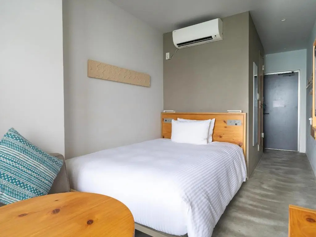 Standard Double room (full double bed)