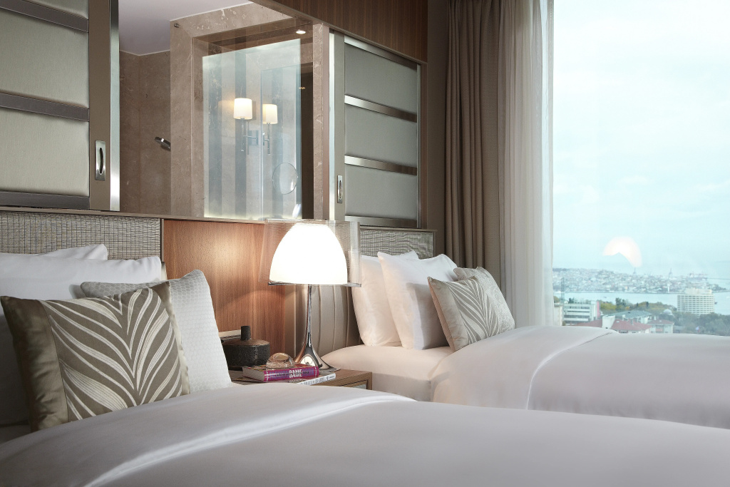 Renaissance Istanbul Polat Bosphorus Hotel — фото