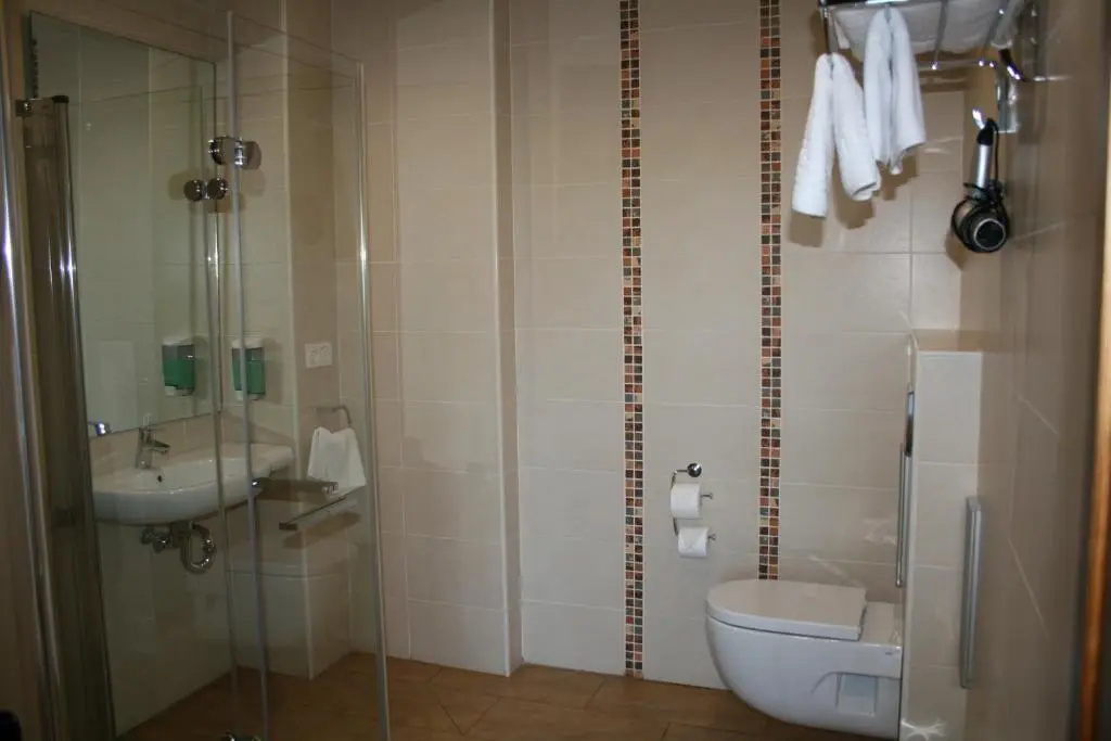 Standard Double Basement room (full double bed)
