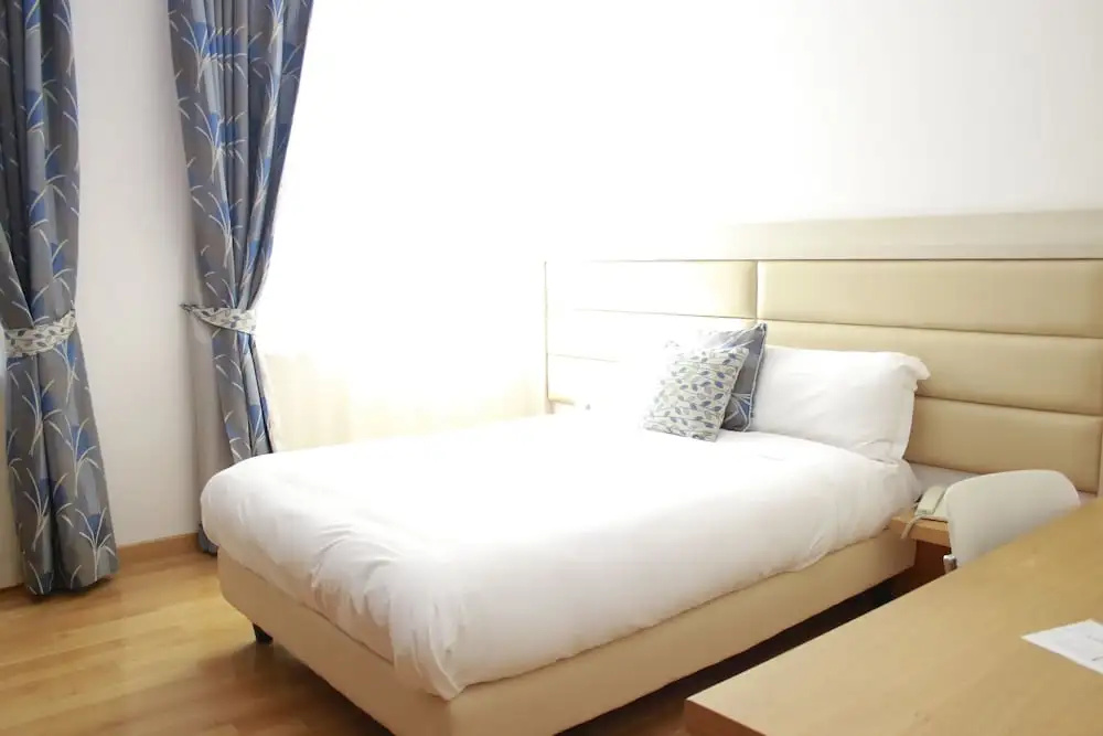 Comfort room