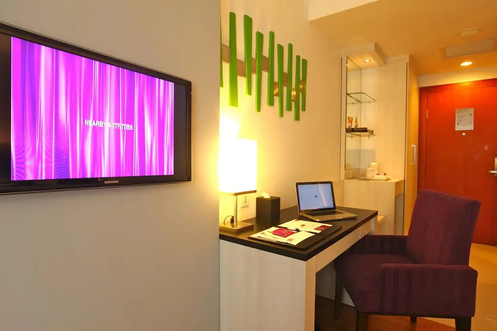 Lobby & Reception