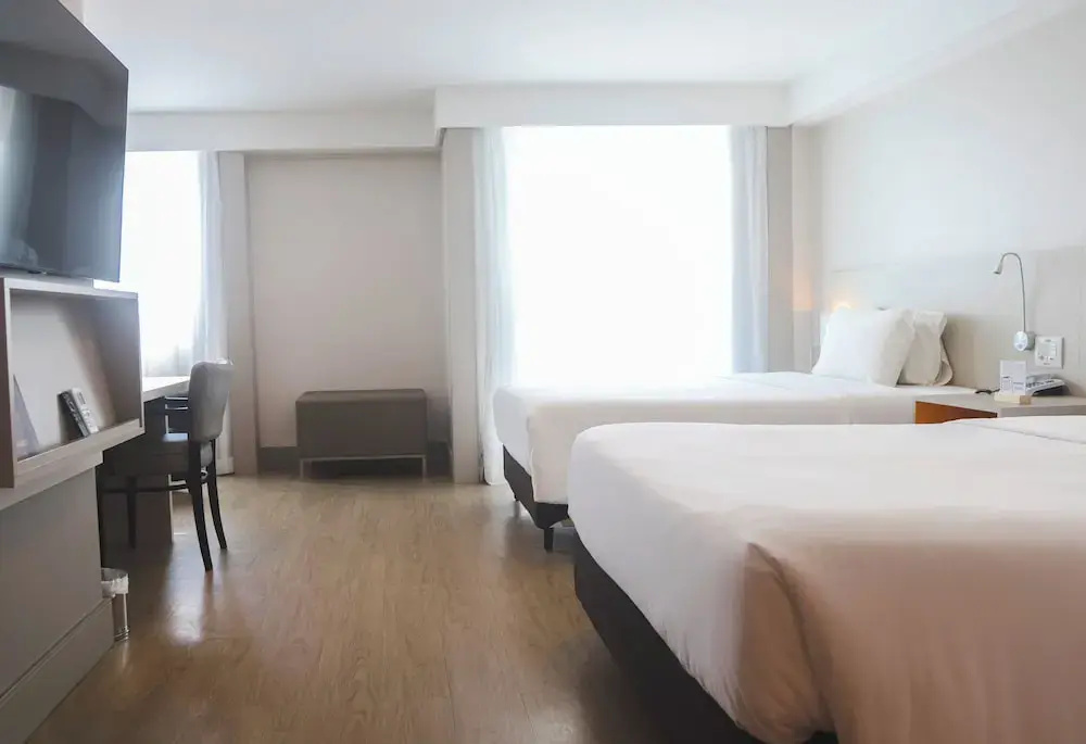 Double Suite (twin beds)