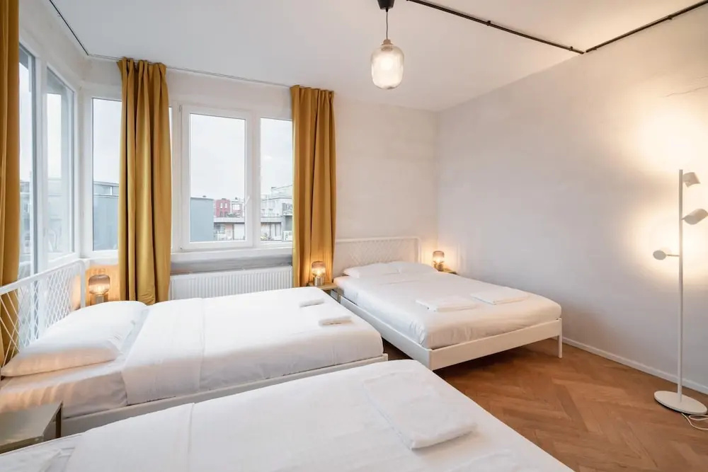 2BR Apartment - Central Station Area