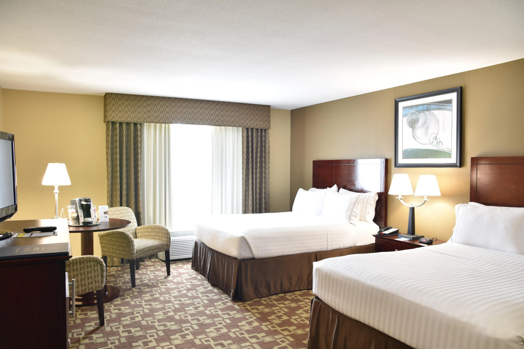 Holiday Inn Express Hotel and Suites St. Charles by IHG - Général