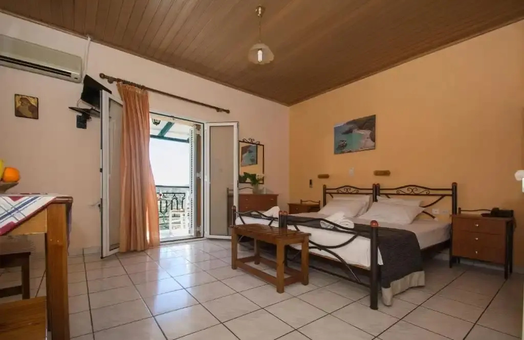 Single Studio (single bed)