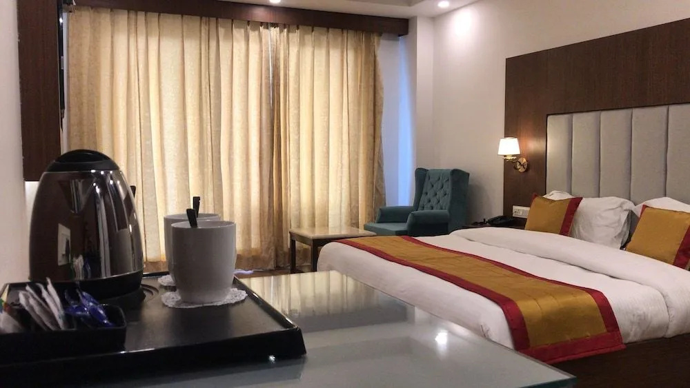 The Laurent and Banon Resorts