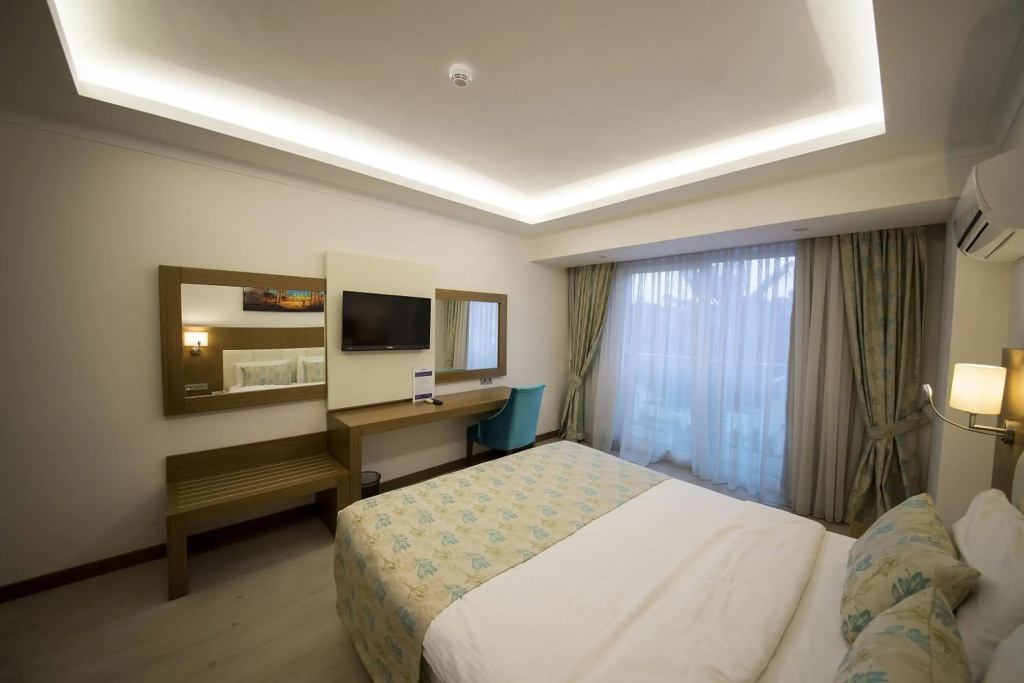 Yeniceri City Hotel — фото