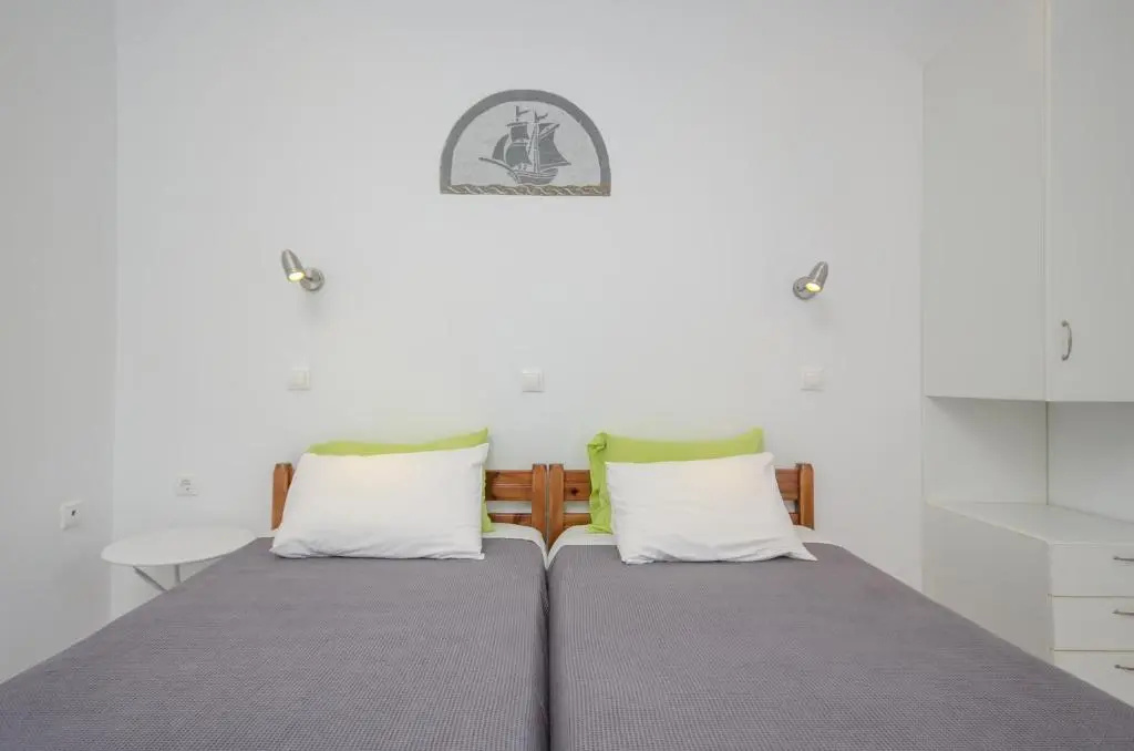 Standard Double Basement room (twin beds)
