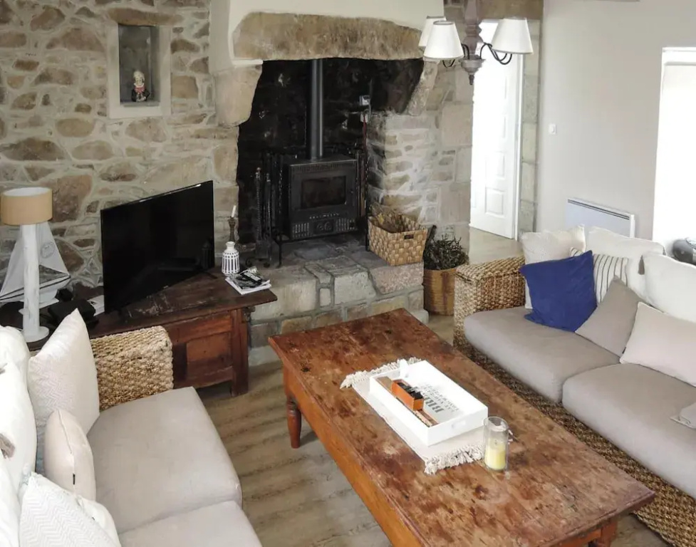 Afficher la photo 6 — Natural Stone House With Maritime Flair