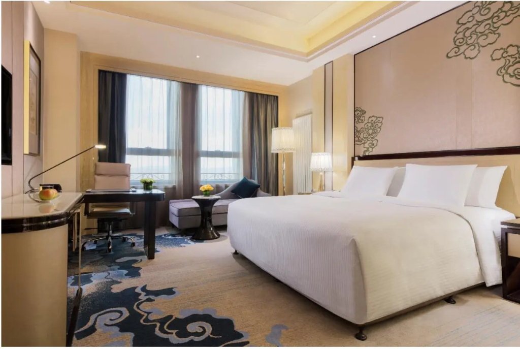 Deluxe Double room with view (full double bed)