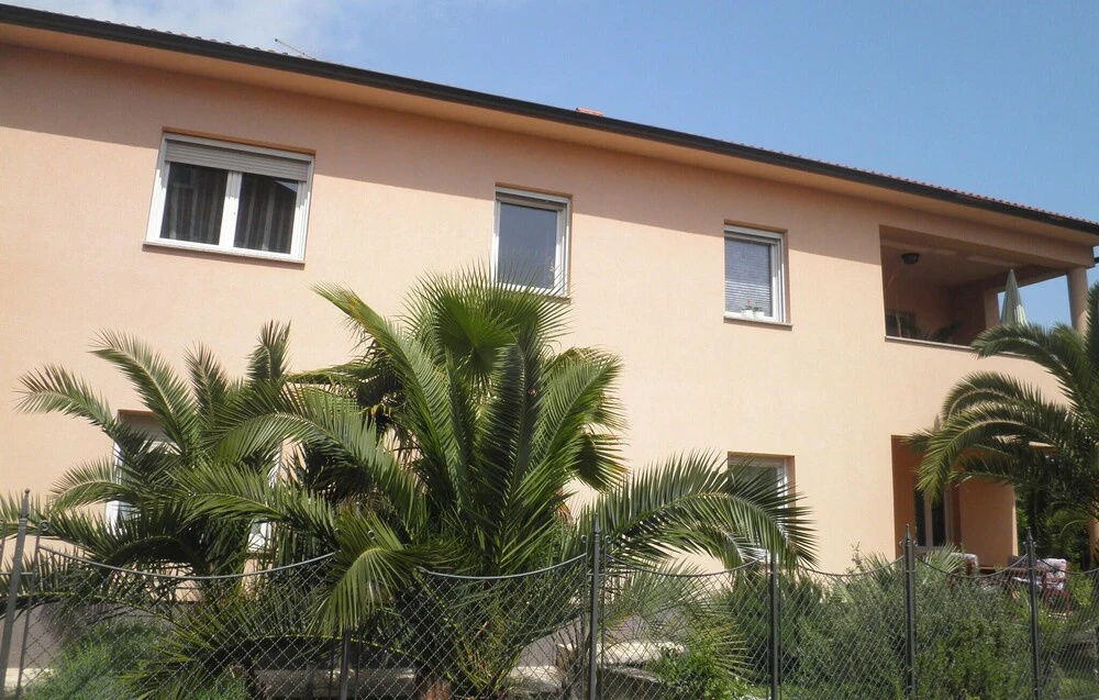 Nice Home in Ika With Wifi and 2 Bedrooms