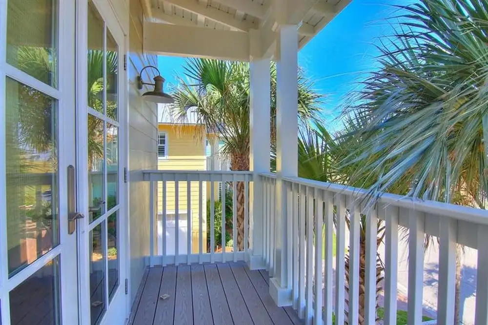 Cinnamon Shore- Sea La Vie 164 SE