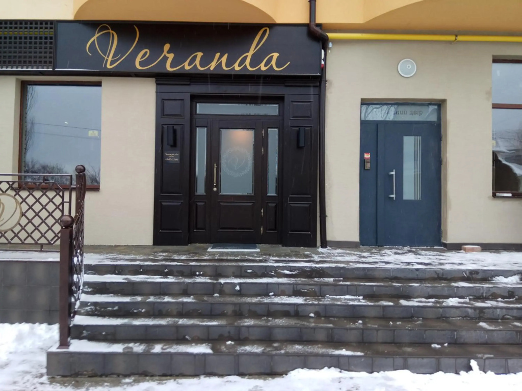 ул. Роксоланы , 16 центр 300 м. до бювета новый дом 2018 года