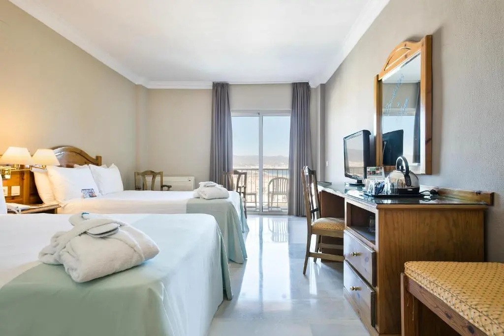 Sol Malaga Guadalmar Hotel - Chambres