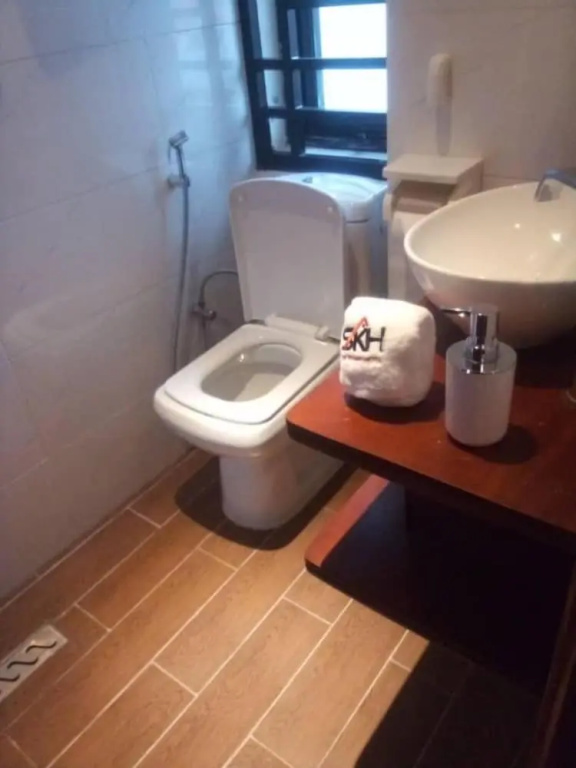 Comfort room