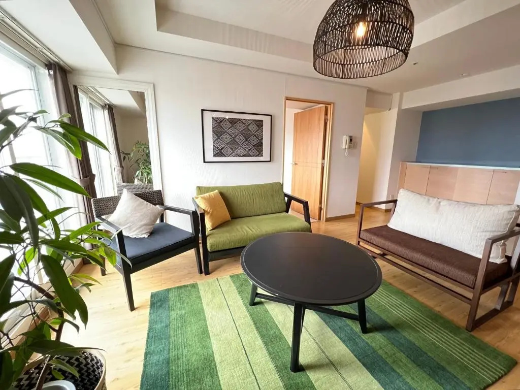 2 Bedrooms Apartment
