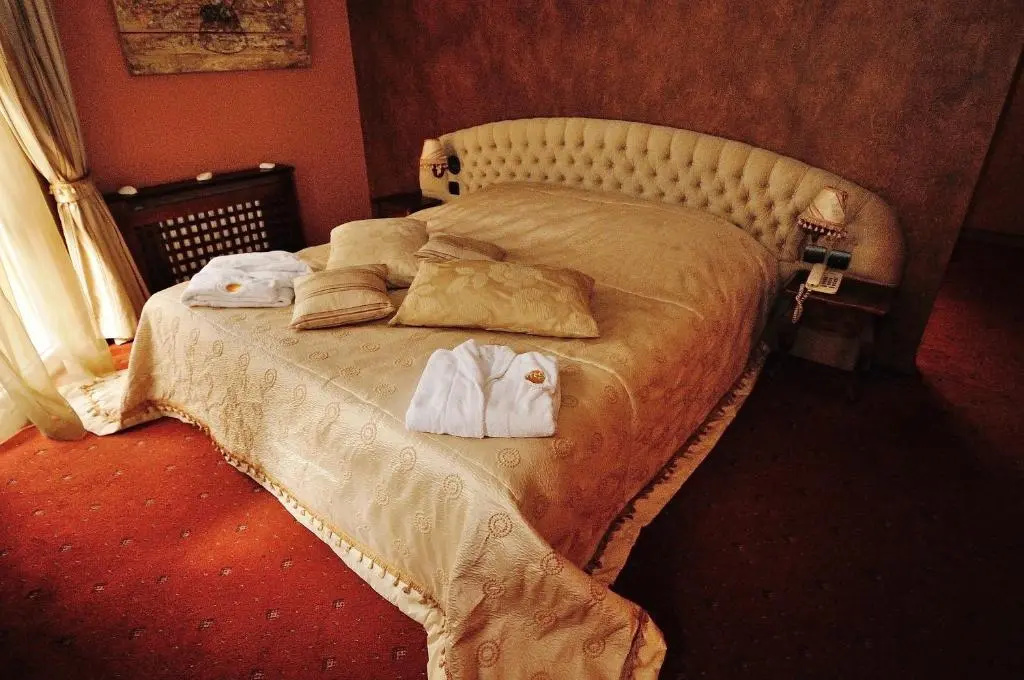 Meg Lozenetz Hotel - Chambres