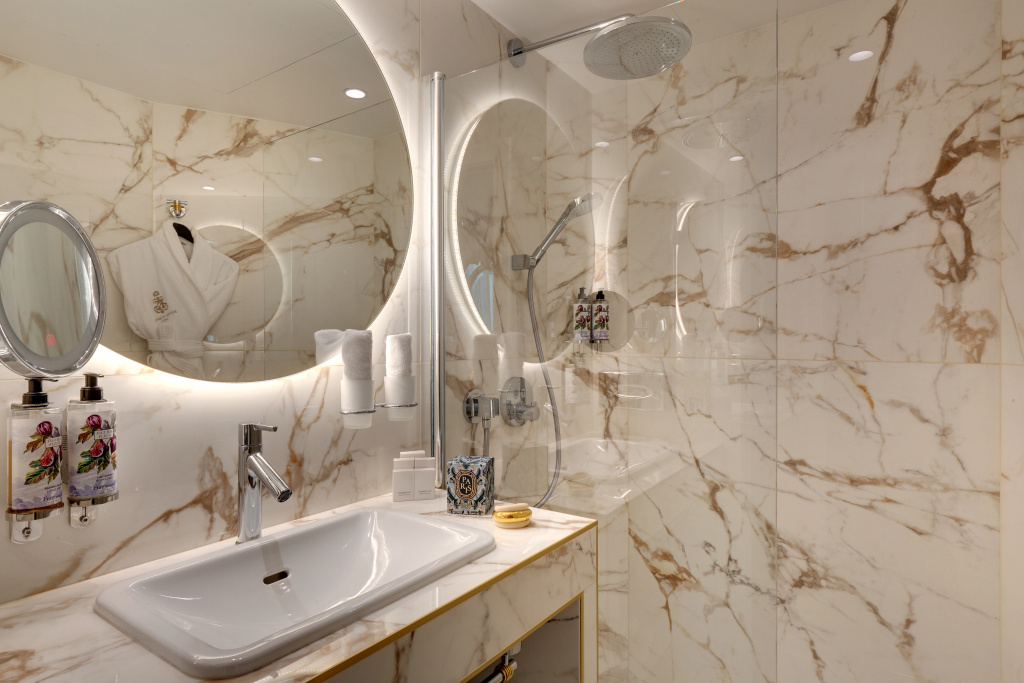 Отель Hôtel Kleber Paris & Spa в Париже