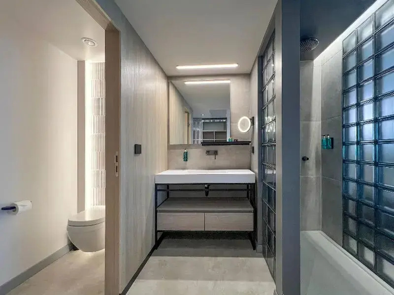Deluxe Quadruple room with balcony