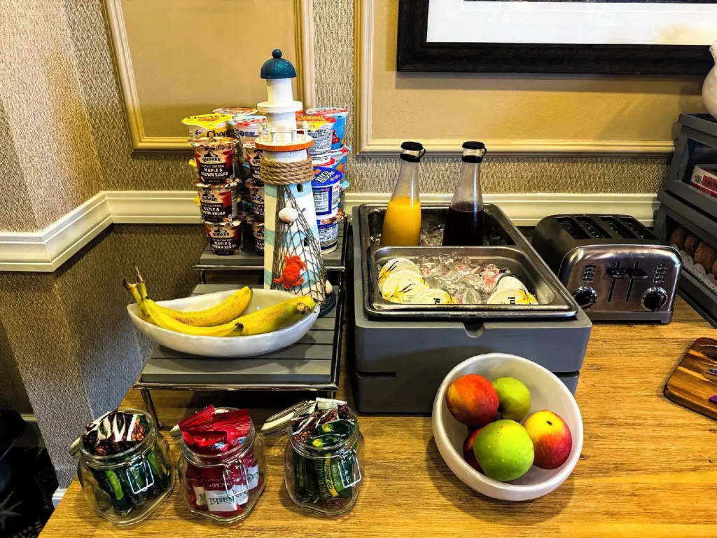 Newport Beach Hotel & Suites - Général