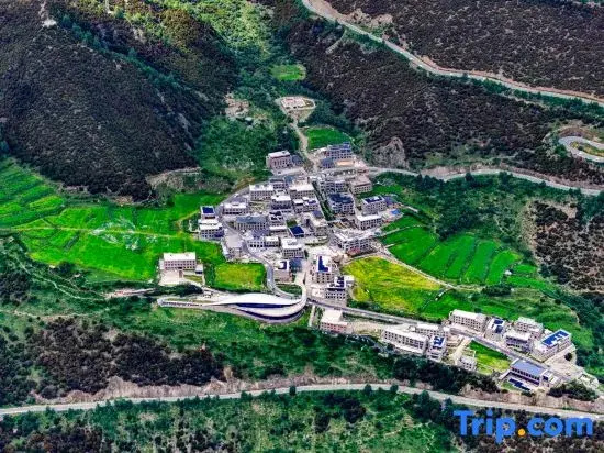 Yading Lanyond Hotel