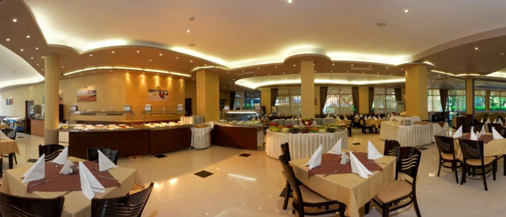 Food & Beverage