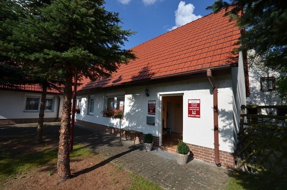 Parkschlo?chen Maasdorf