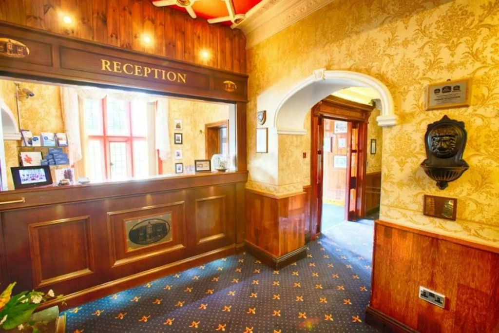 Rogerthorpe Manor Hotel - Général