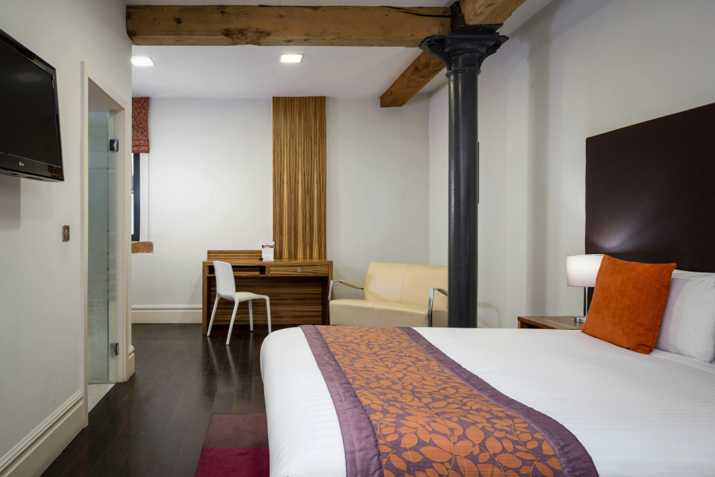 Roomzzz Manchester City - Général