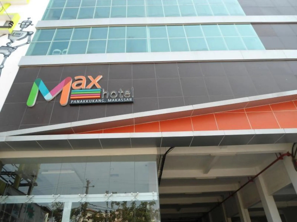 Max Hotel Panakkukang Makassar By LIFE