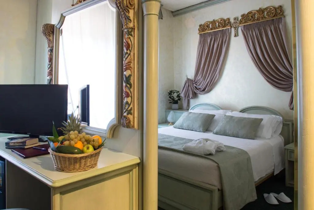 Colomba D'Oro Hotel - Chambres