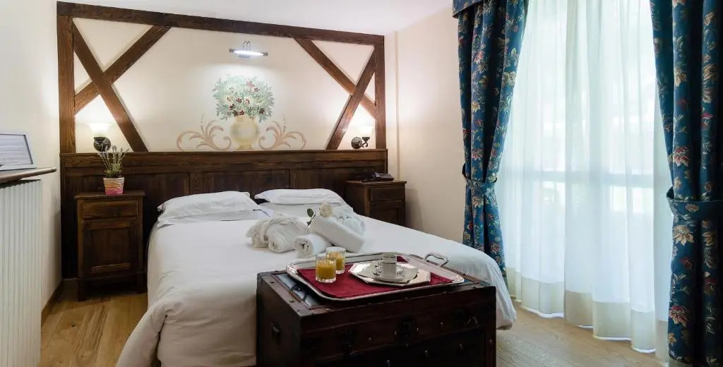 Premium Double room (full double bed)