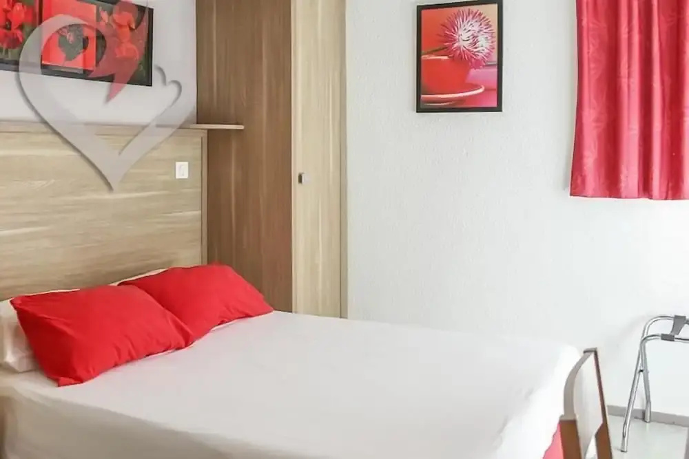 Voir la photo 1 — hôtel olympe