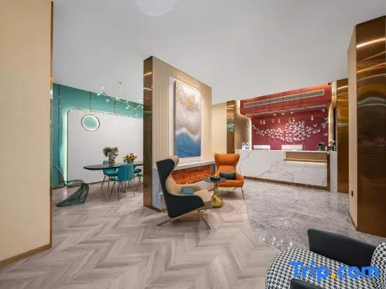 Yi Light Luxury Hotel (Jinan Yanshan University of Finance and Economics)
