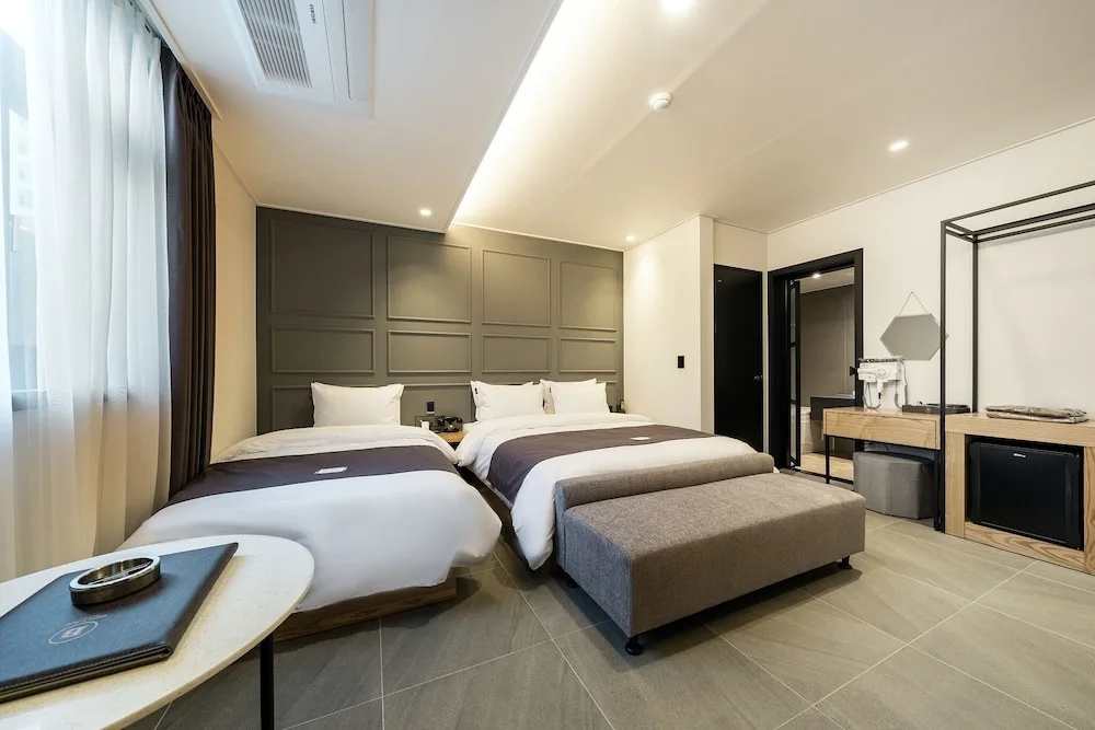 Premium Double room (twin beds)