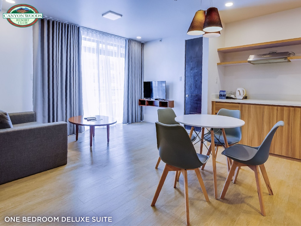 1 Bedroom Suite with balcony