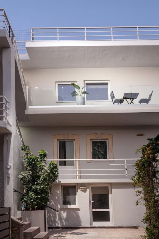 Kastro Beach Apartments