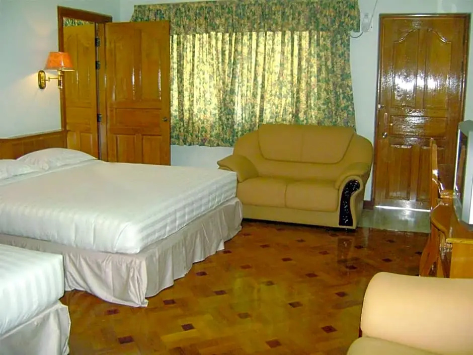 Superior Double room (full double bed)