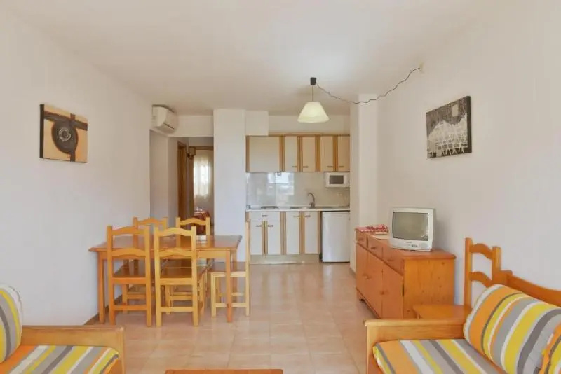 Apartaments Comte d'Empuries - Chambres