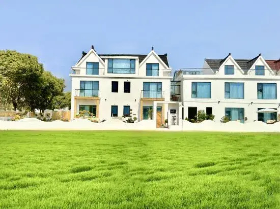 Find a rice field homestay