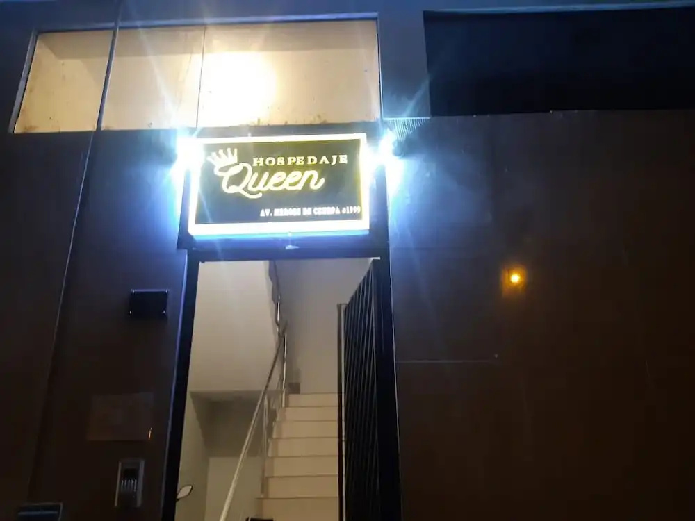 Hotel Queen
